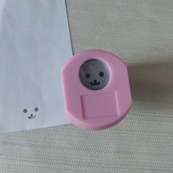 Mini Paper Cut Punch Scrapbook Card Craft Cutter Stamp - Emoticon :3 - Picture 2 of 4
